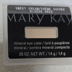 Mary Kay Mineral Eye Color - Sweet Cream
